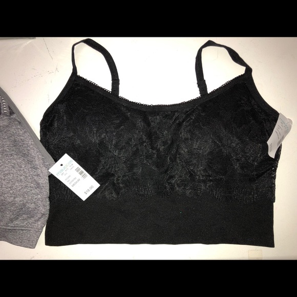 Sports bras - Picture 3 of 4